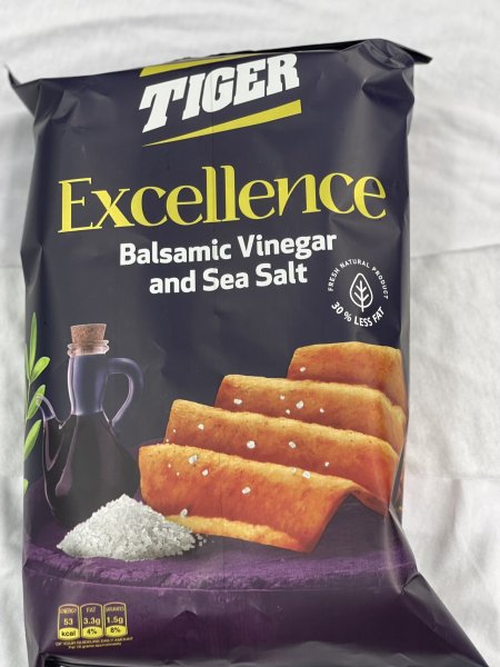 شبس Excellence بطعم خل وملح